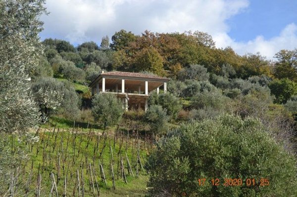 casa indipendente in vendita a San Mauro Cilento