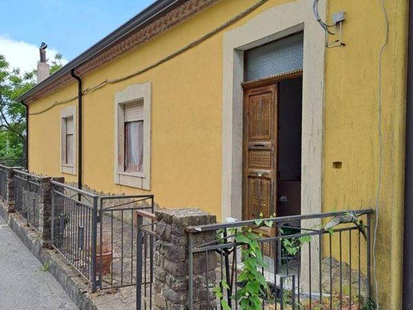 casa indipendente in vendita a San Mauro Cilento