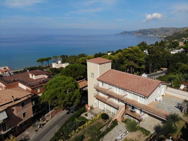 appartamento in vendita a San Mauro Cilento in zona Mezzatorre