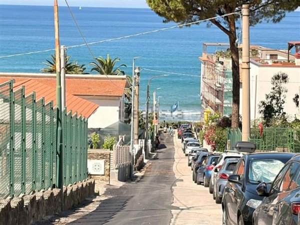 appartamento in vendita a San Mauro Cilento