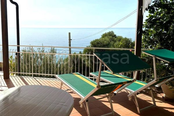 appartamento in vendita a San Mauro Cilento in zona Mezzatorre
