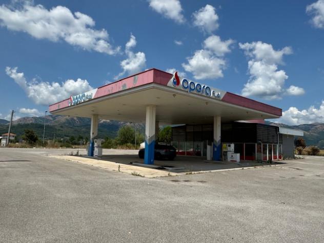 negozio in vendita a San Pietro al Tanagro