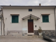 casa indipendente in vendita a San Rufo