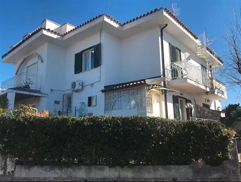 casa indipendente in vendita a Santa Marina
