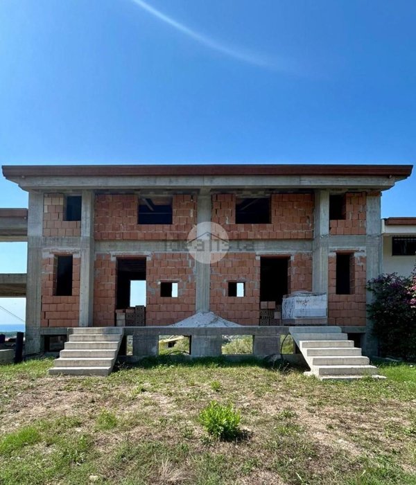 casa indipendente in vendita a Santa Marina