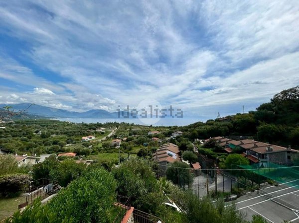 casa indipendente in vendita a Santa Marina