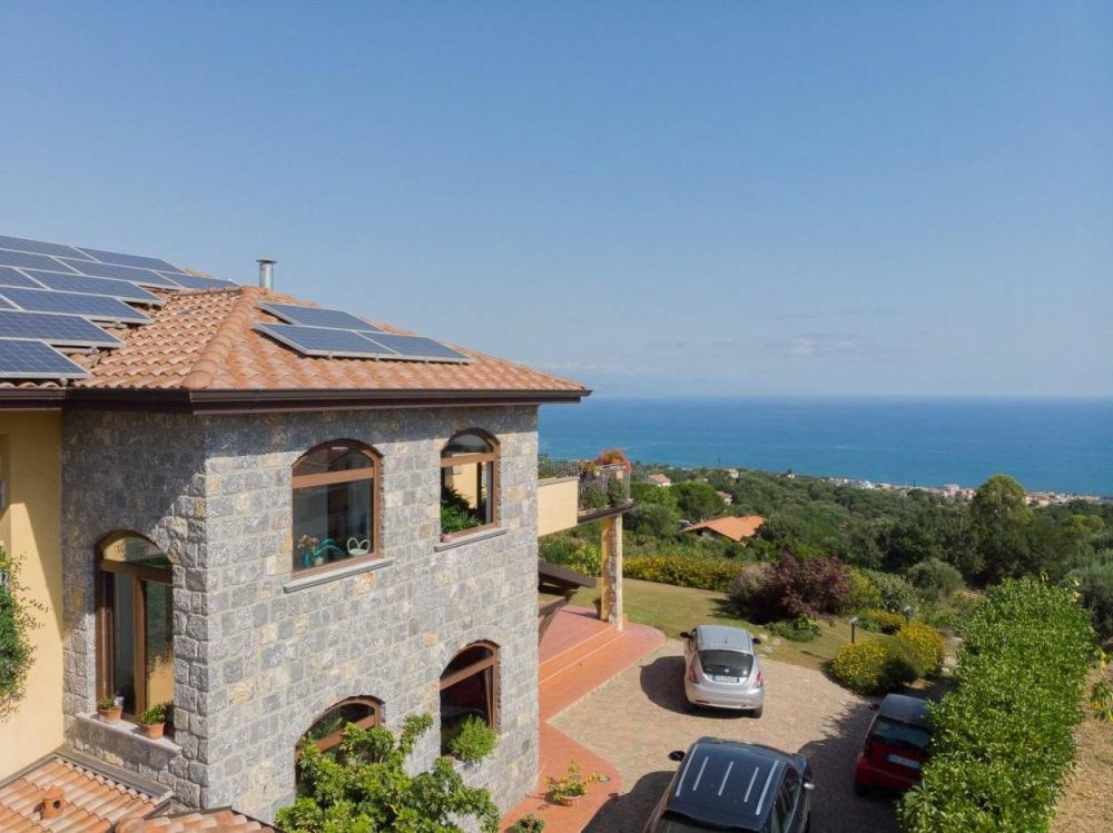casa indipendente in vendita a Santa Marina