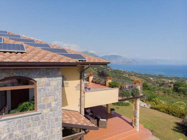 casa indipendente in vendita a Santa Marina