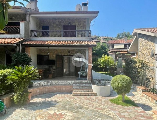 appartamento in vendita a Santa Marina