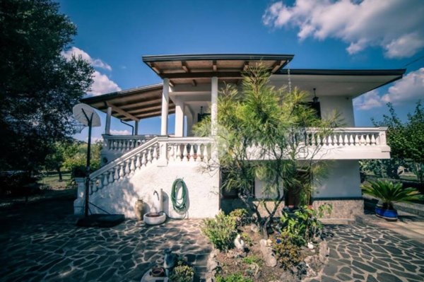 casa indipendente in vendita a Santa Marina