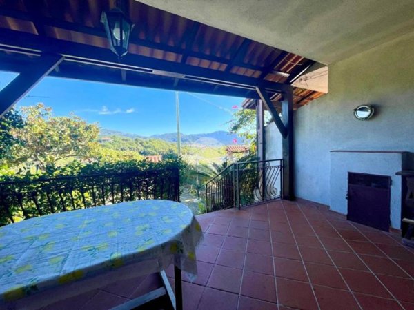 casa indipendente in vendita a Santa Marina