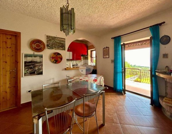 casa indipendente in vendita a Santa Marina