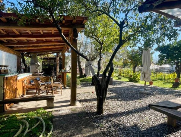 casa indipendente in vendita a Santa Marina