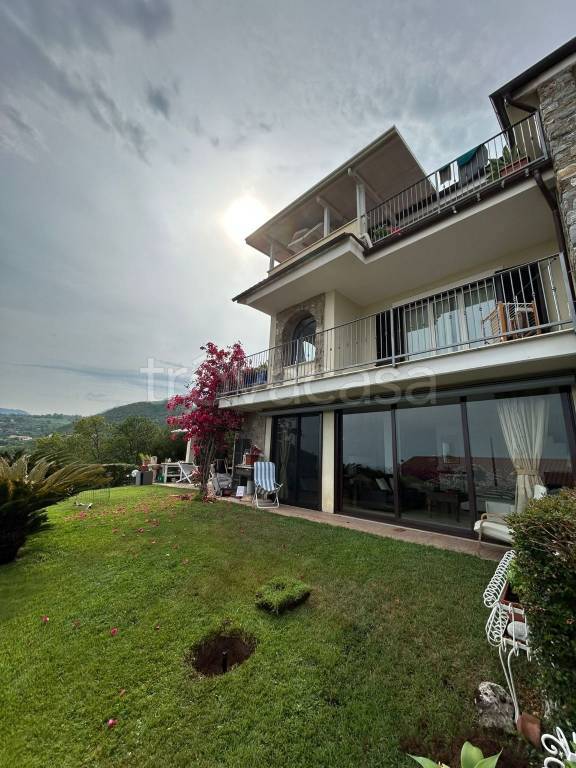 casa indipendente in vendita a Santa Marina