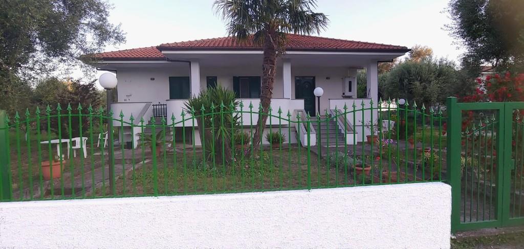 casa indipendente in vendita a Santa Marina