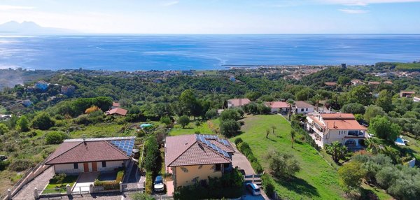 casa indipendente in vendita a Santa Marina