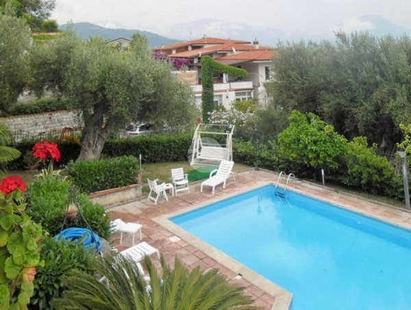 casa indipendente in vendita a Santa Marina