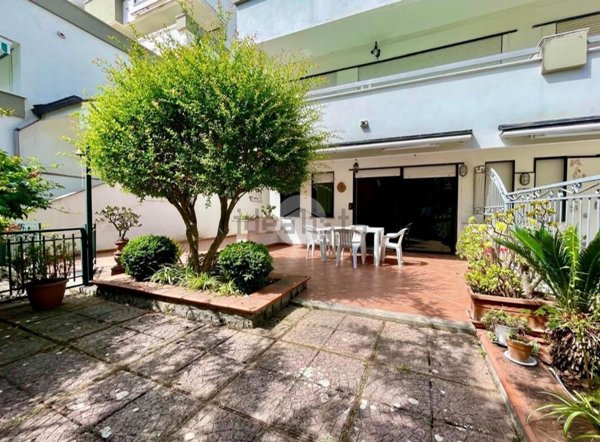 appartamento in vendita a Santa Marina