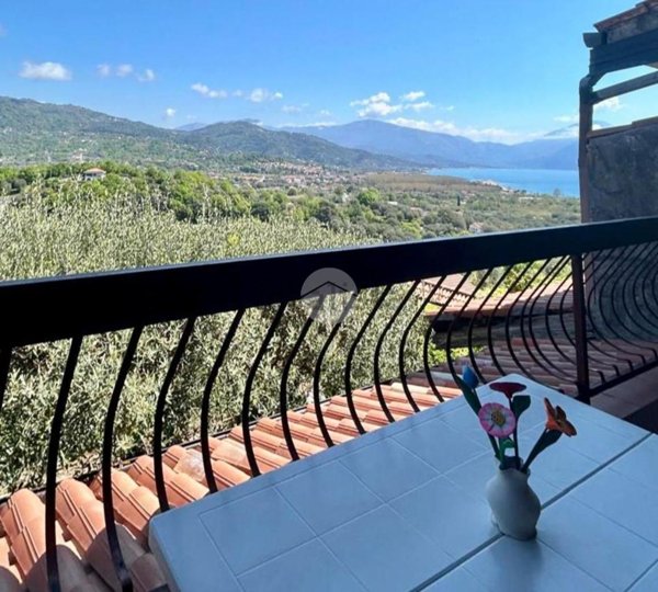 casa indipendente in vendita a Santa Marina