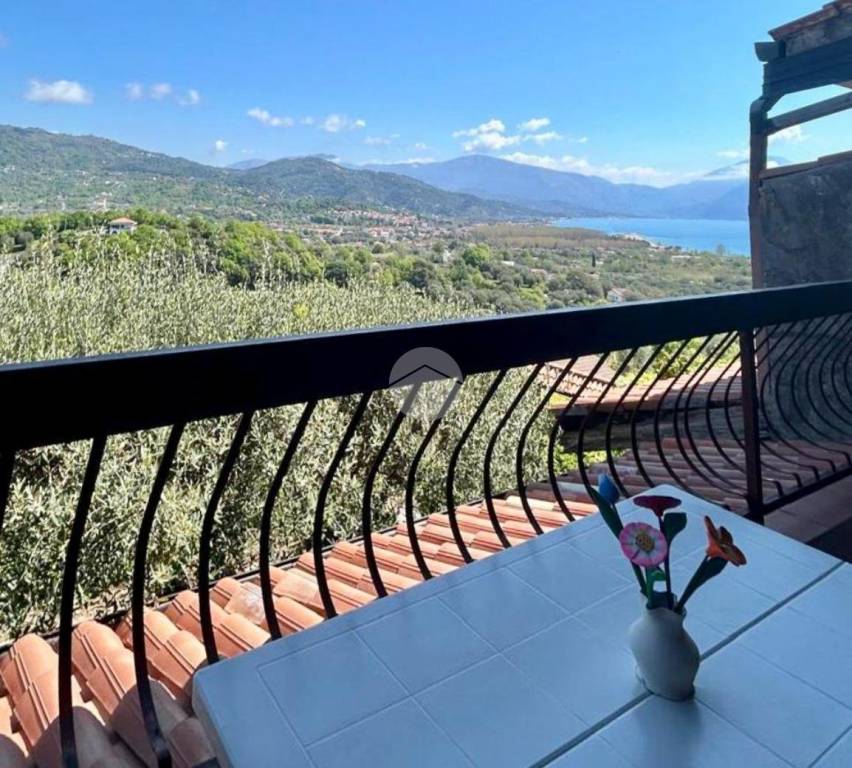 casa indipendente in vendita a Santa Marina