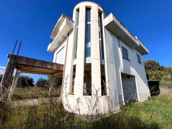 casa indipendente in vendita a Santa Marina