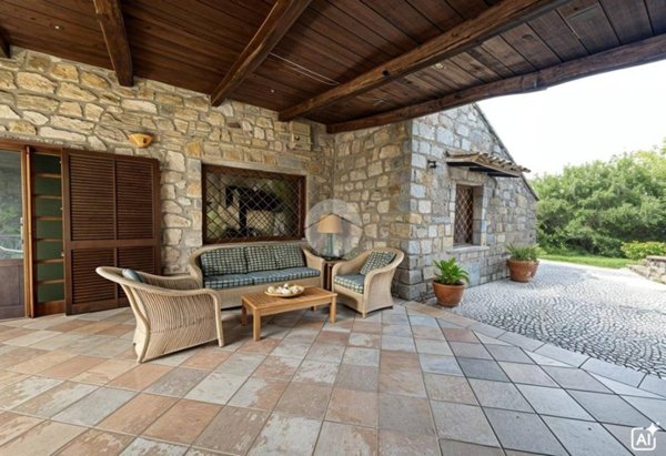 casa indipendente in vendita a Santa Marina