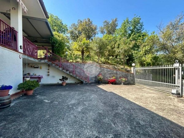 casa indipendente in vendita a Santa Marina