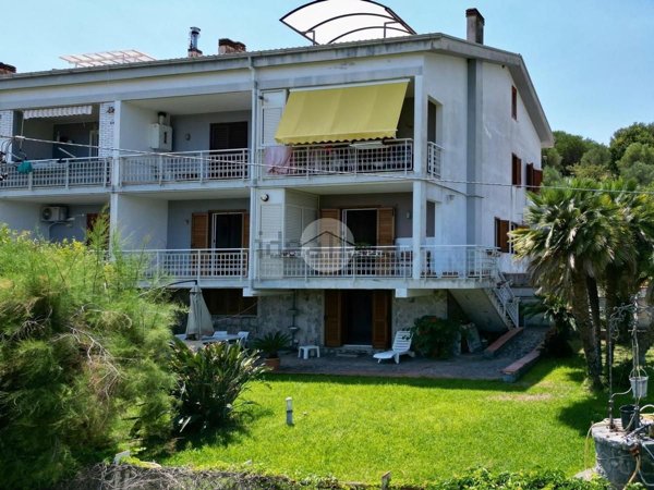 appartamento in vendita a Santa Marina