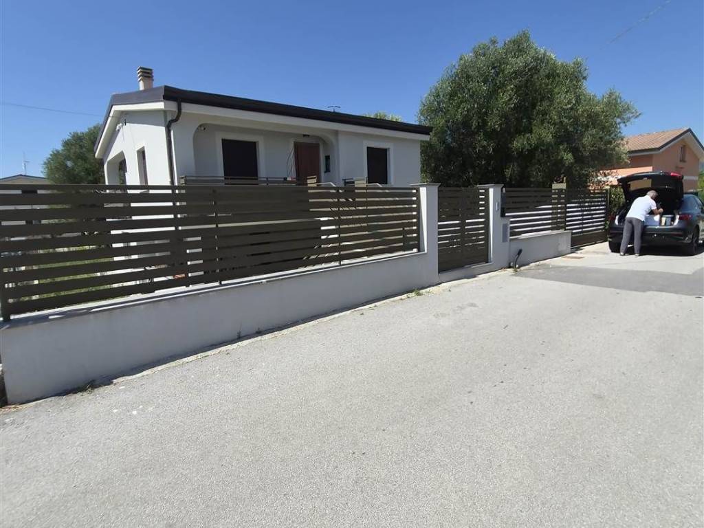 casa indipendente in vendita a Santa Marina