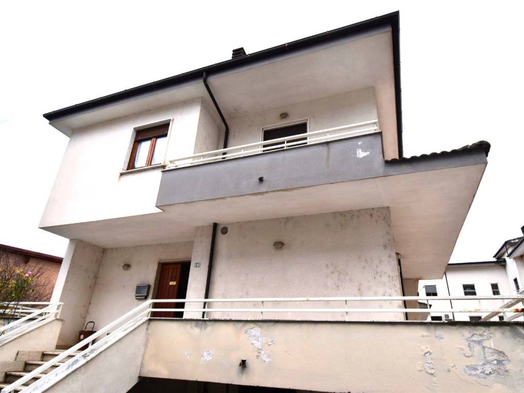 casa indipendente in vendita a Sant'Arsenio