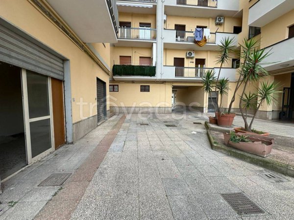 negozio in vendita a Sant'Egidio del Monte Albino