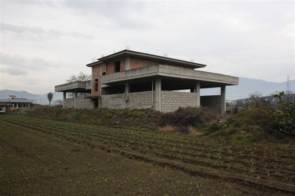 terreno agricolo in vendita a San Valentino Torio