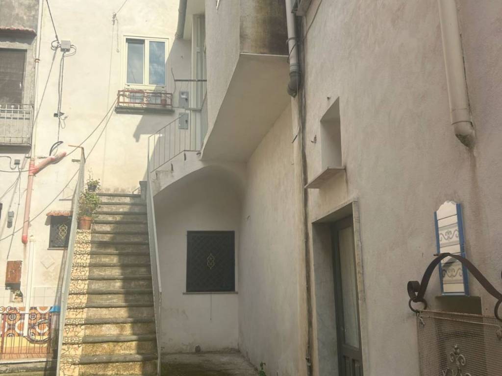 casa indipendente in vendita a San Valentino Torio