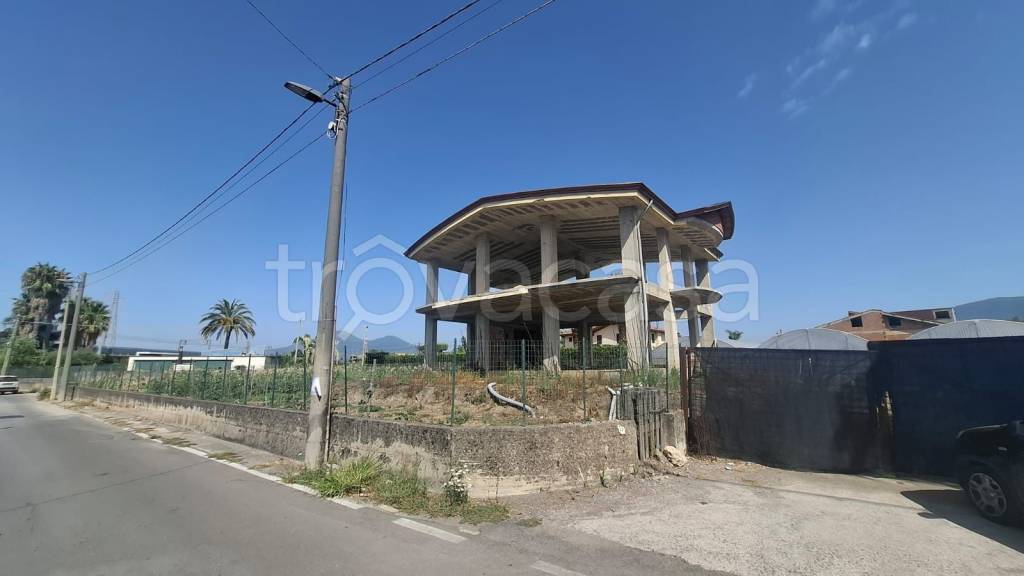 casa indipendente in vendita a San Valentino Torio