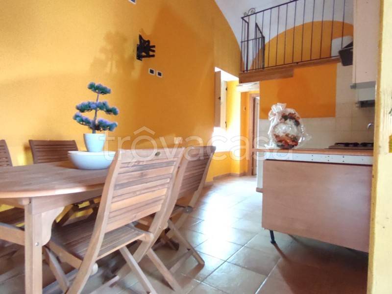 casa indipendente in vendita a San Valentino Torio