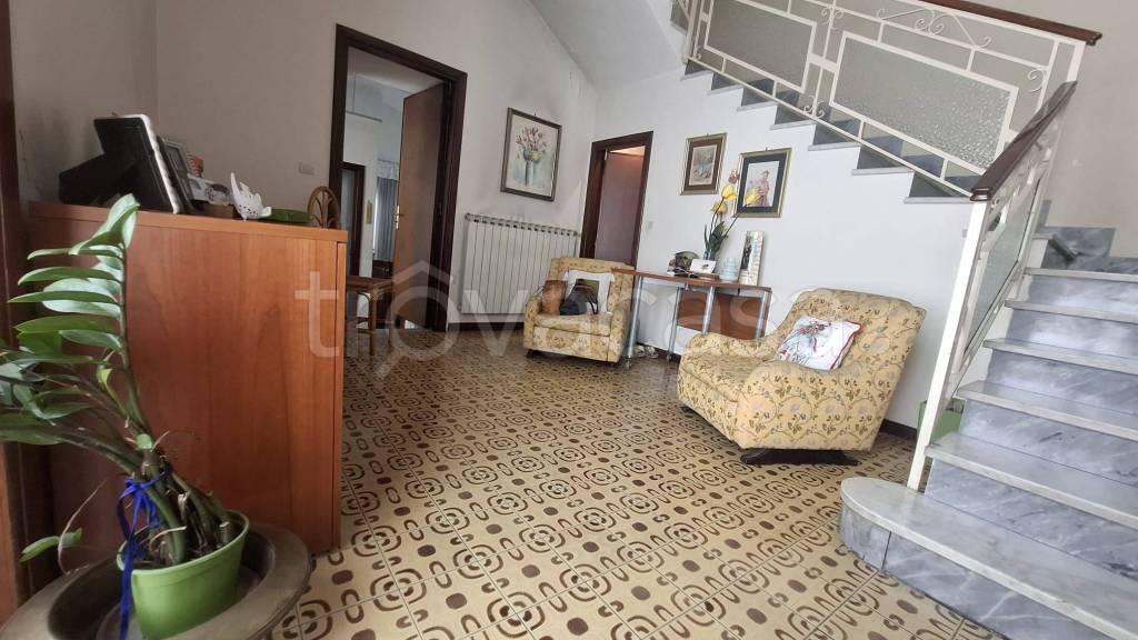 casa indipendente in vendita a San Valentino Torio