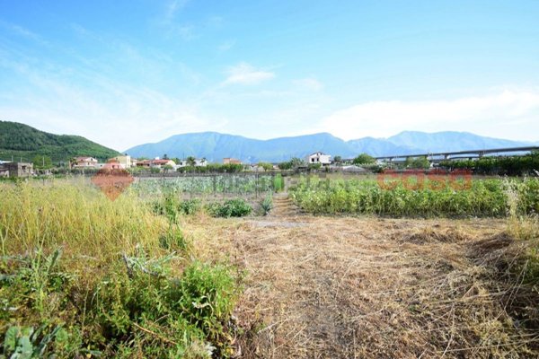 terreno in vendita a San Valentino Torio