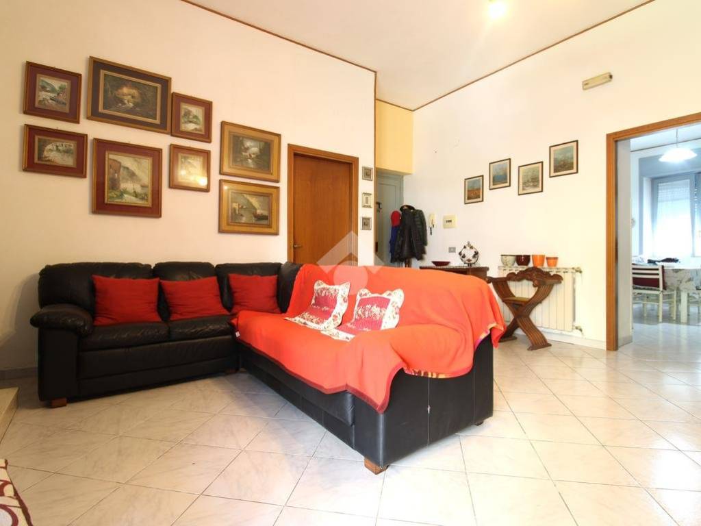 appartamento in vendita a Sapri
