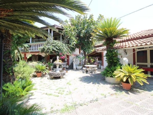 casa indipendente in vendita a Sapri