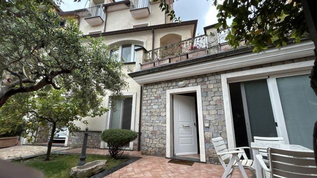 casa indipendente in vendita a Sapri