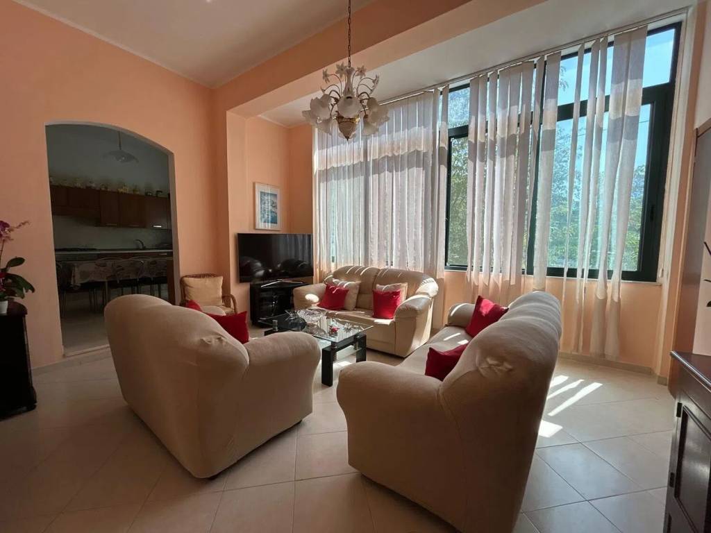 appartamento in vendita a Sapri