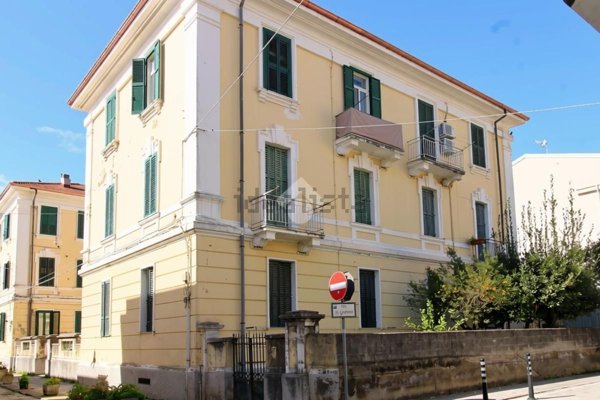 appartamento in vendita a Sapri