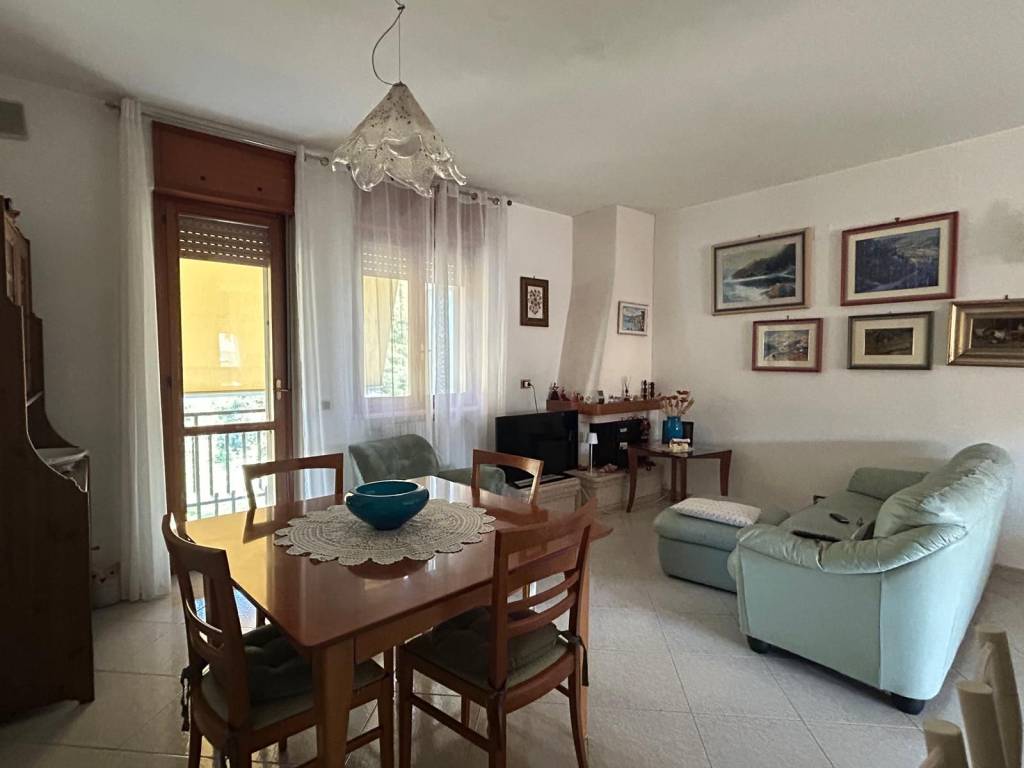 appartamento in vendita a Sapri