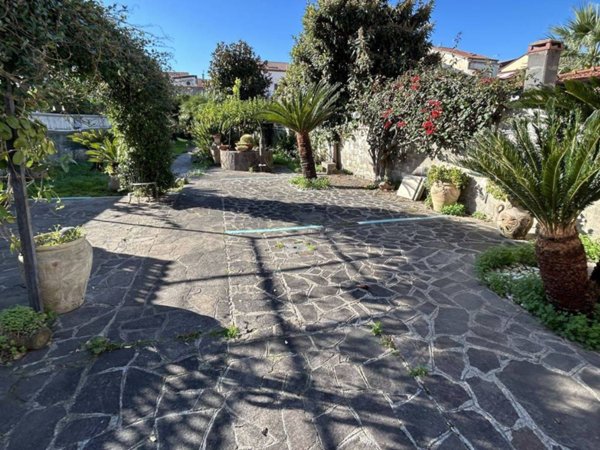 casa indipendente in vendita a Sapri