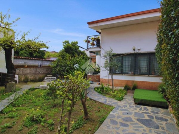 casa indipendente in vendita a Sapri