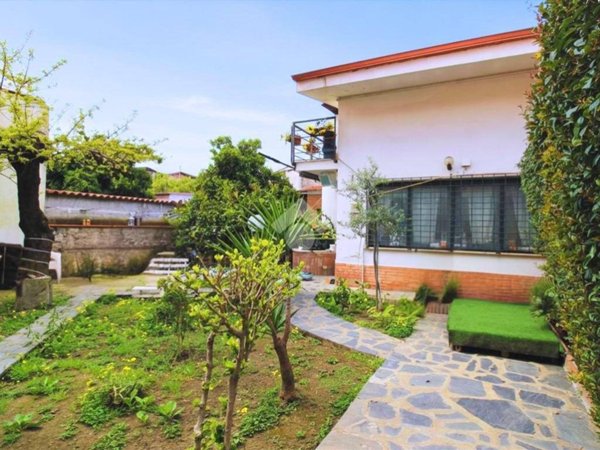 casa indipendente in vendita a Sapri