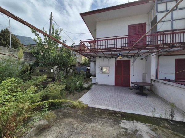 appartamento in vendita a Sarno in zona Episcopio