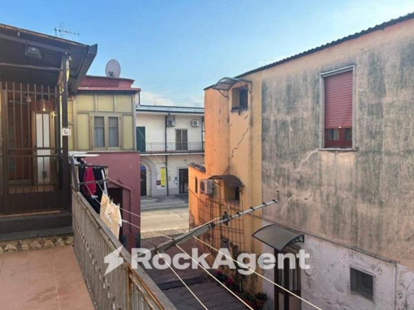 casa indipendente in vendita a Sarno