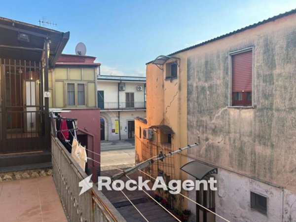casa indipendente in vendita a Sarno in zona Lavorate