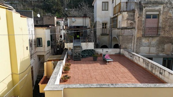 casa indipendente in vendita a Sarno